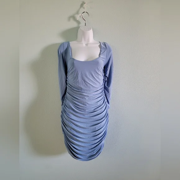 ‼️SOLD‼️Solid color blue bodycon dress - Picture 3 of 6